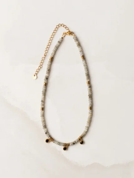 notte elegante necklace img3